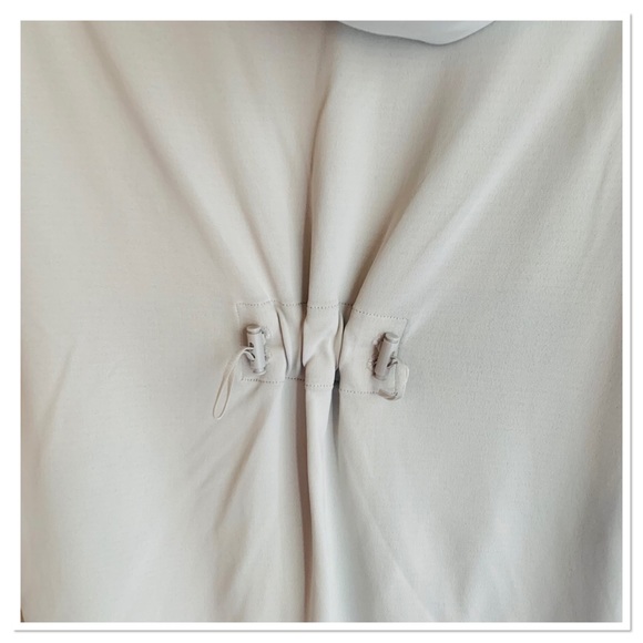 Gymshark Lightweight Hooded Top Silver Gray Long Sleeve Size Small - Picture 6 of 7